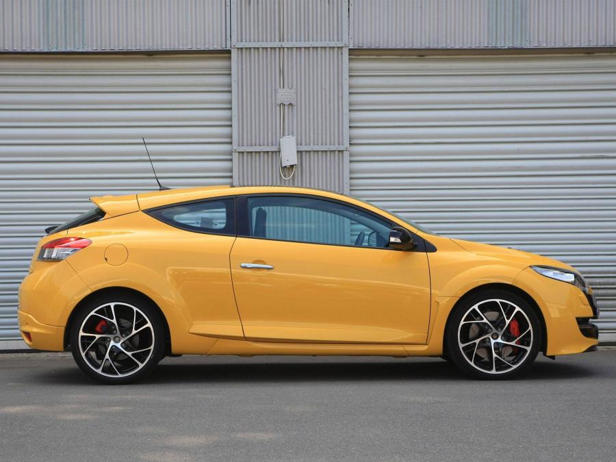  Renault Megane RS 2009 года  (фото 18 из 35)